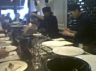 Shinya Ikeda (searing) Yasuhiro Menino (rolling)